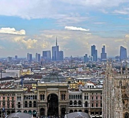 Cozy Apartment Near Central Station Milano Exteriör bild
