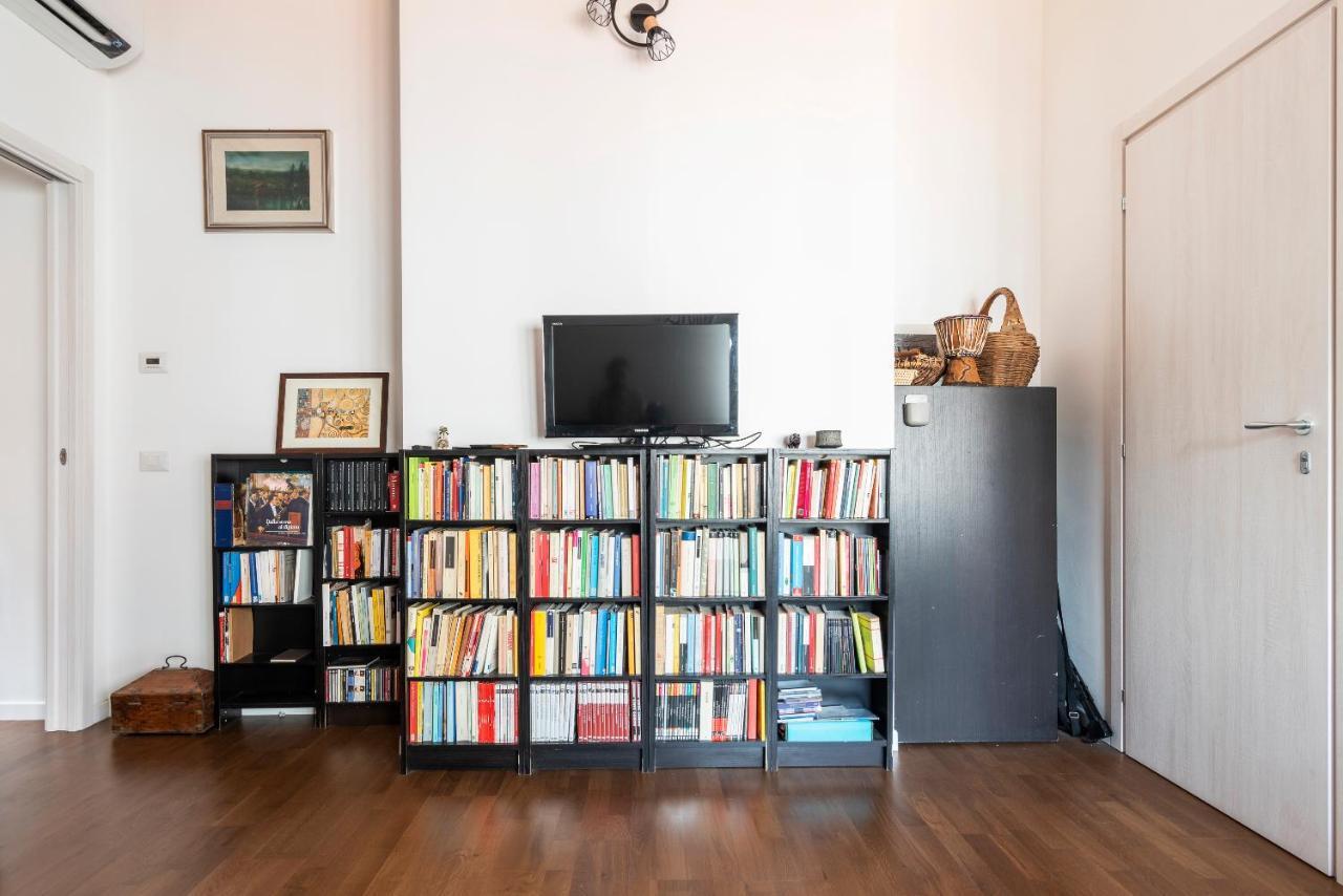 Cozy Apartment Near Central Station Milano Exteriör bild